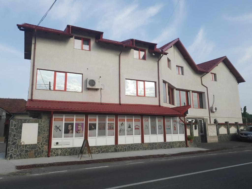 La Zinculescu Hotel Albestii Paminteni Exterior photo